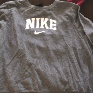 NIKE grey crewneck